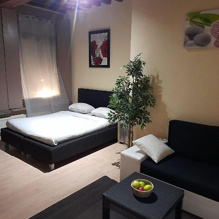 Ferienwohnung Cute,Cosy,Comfortable Studio In The Heart Of Antwerpen Exterior foto